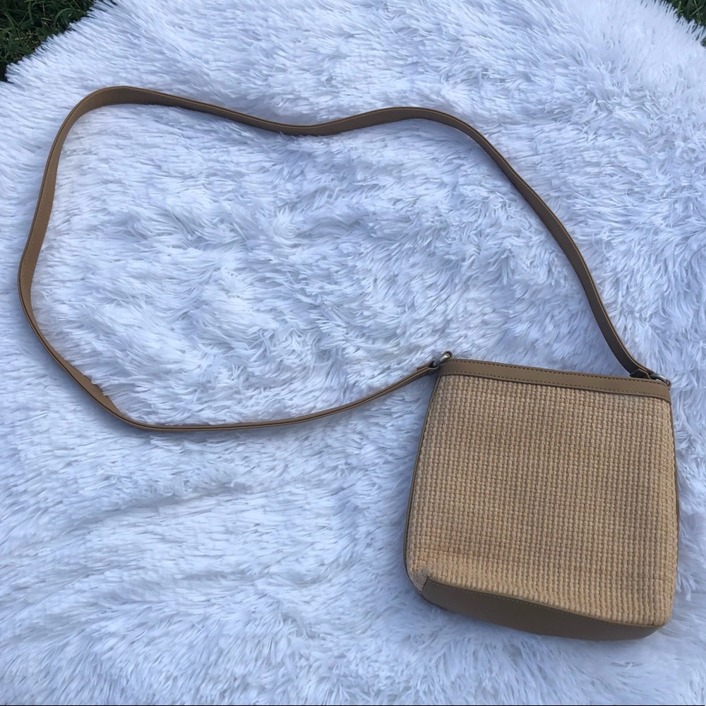 Fossil straw / basket weave crossbody purse